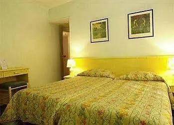 Hotel Du Pre 3*