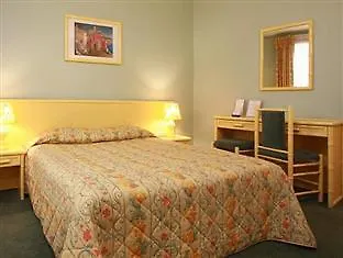 Du Pre Hotel